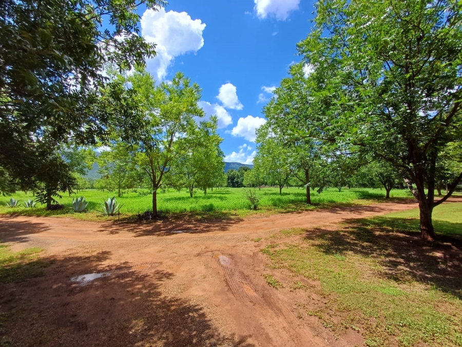 9 Bedroom Property for Sale in Scheerpoort A H North West